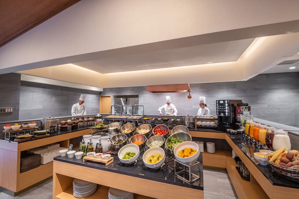 Breakfast buffet