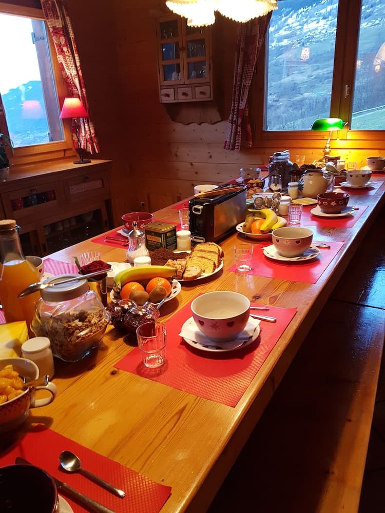 Breakfast area