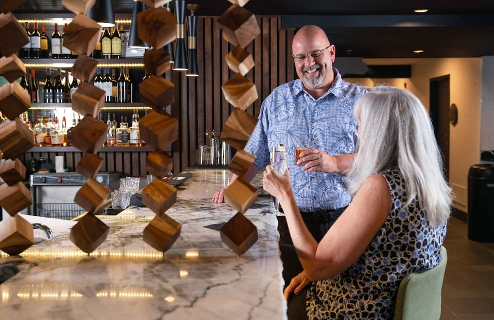 Lobby lounge