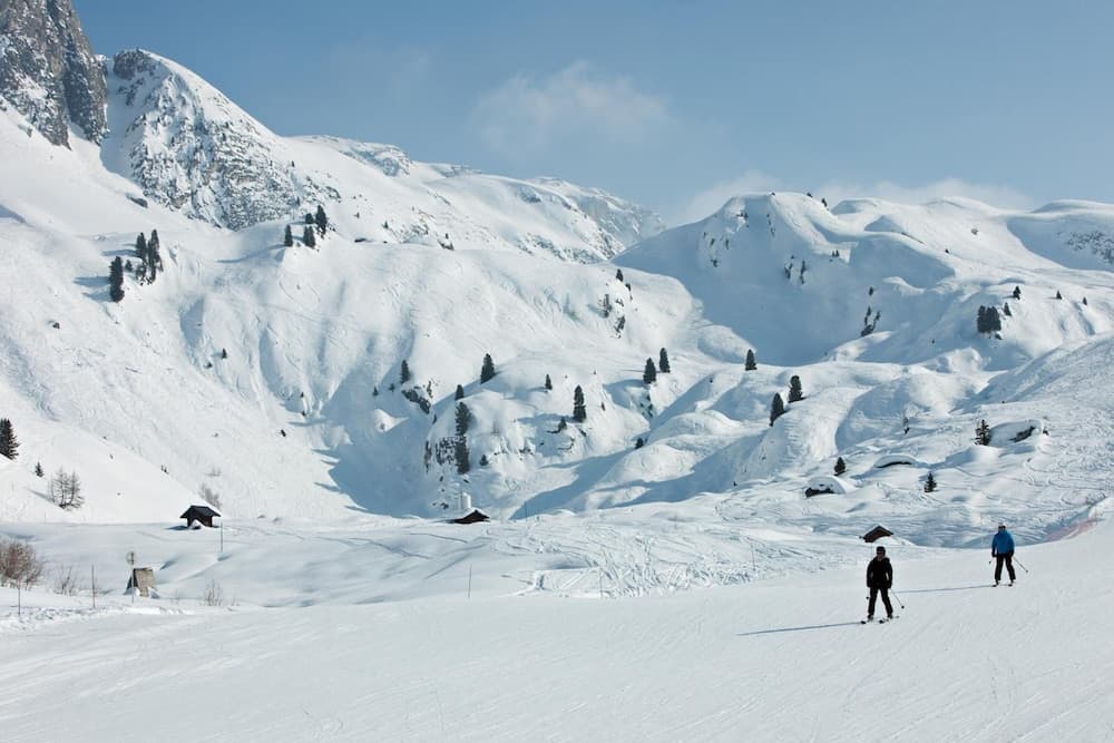 Snow and ski sports