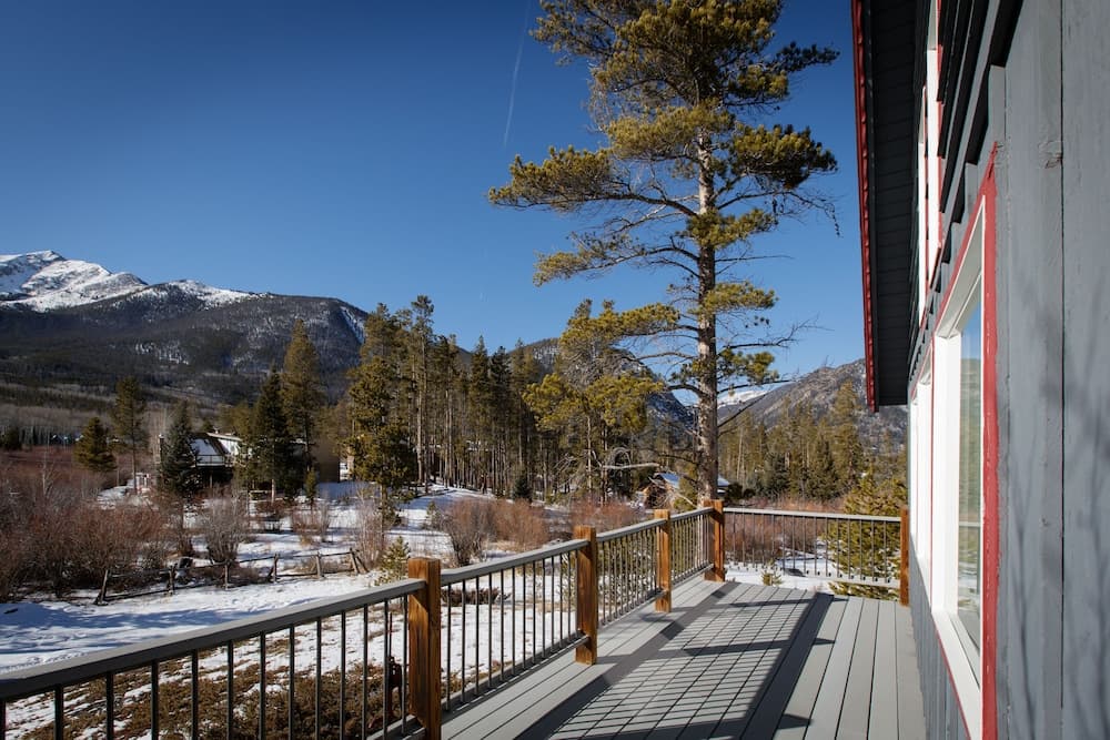 Sundeck