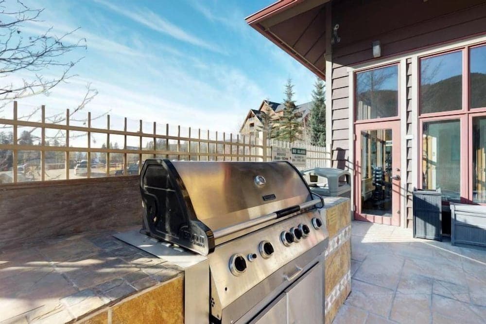BBQ/picnic area