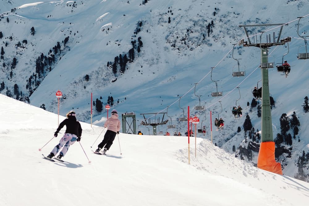 Snow and ski sports