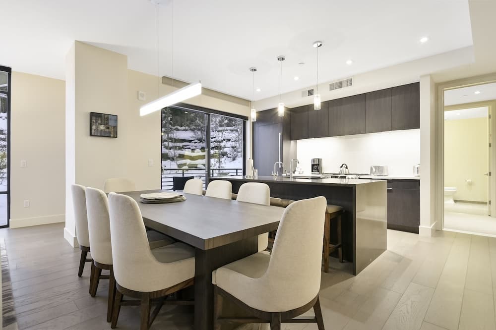 In-room dining