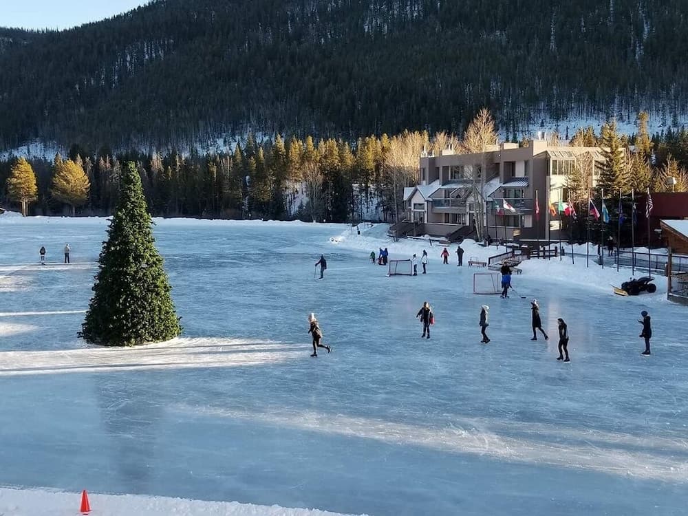 Snow and ski sports