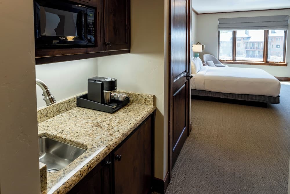 Private kitchenette