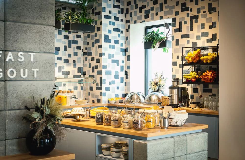 Breakfast buffet