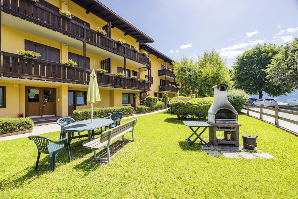 BBQ/picnic area