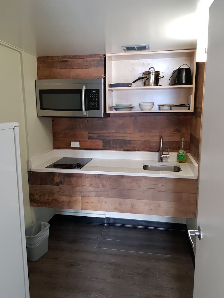 Private kitchenette