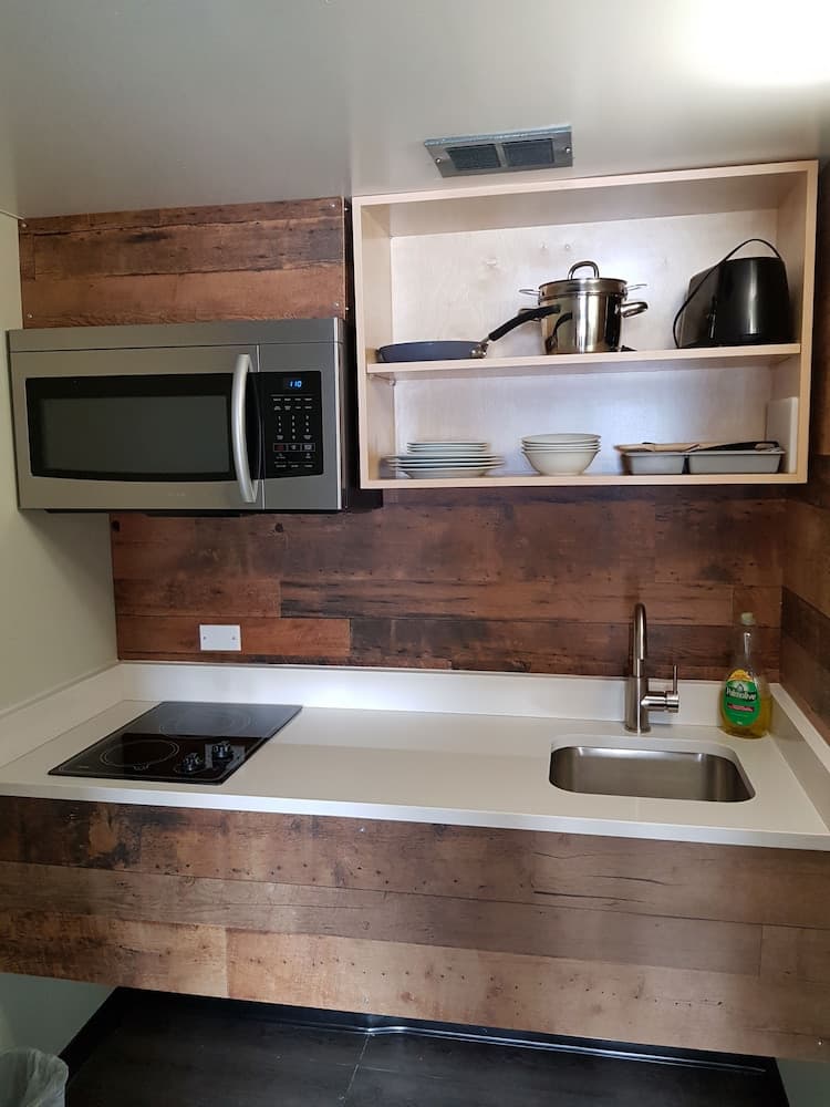 Private kitchenette