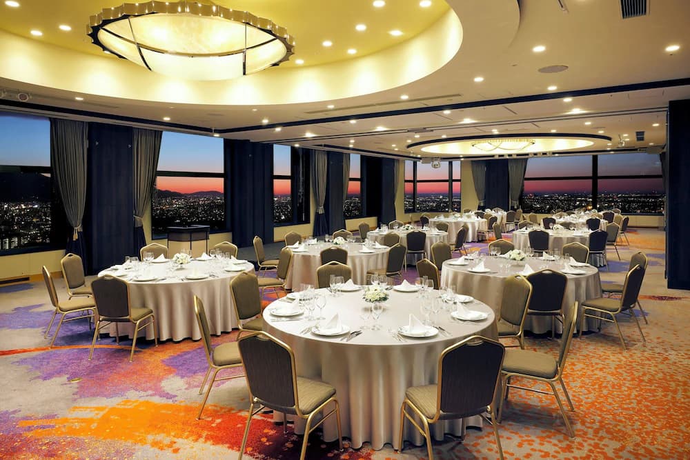 Banquet hall
