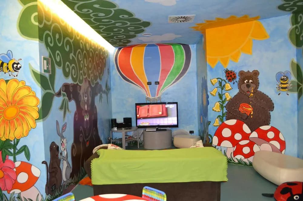 Children's play area - indoor
