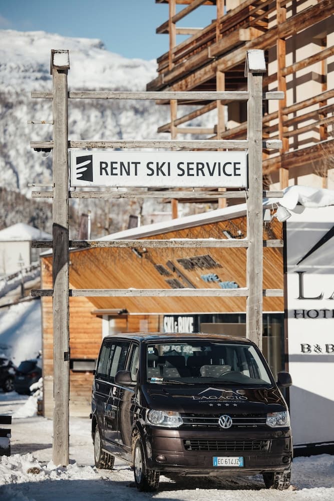 Ski hill
