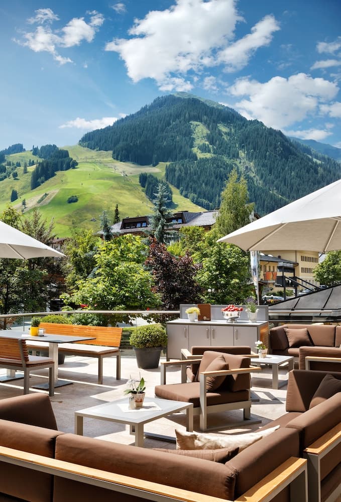 Sundeck