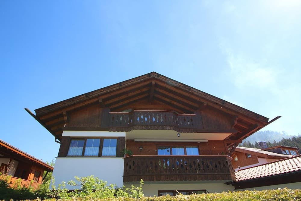Primary image