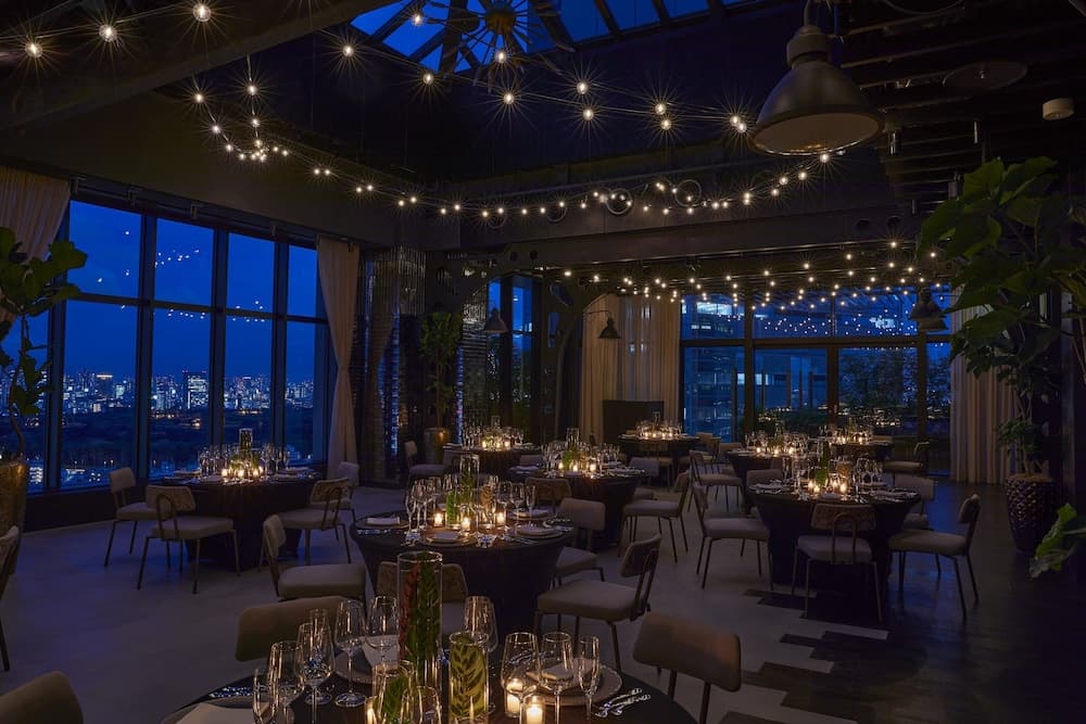 Banquet hall