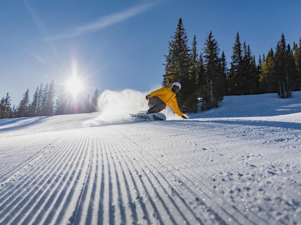 Skiing