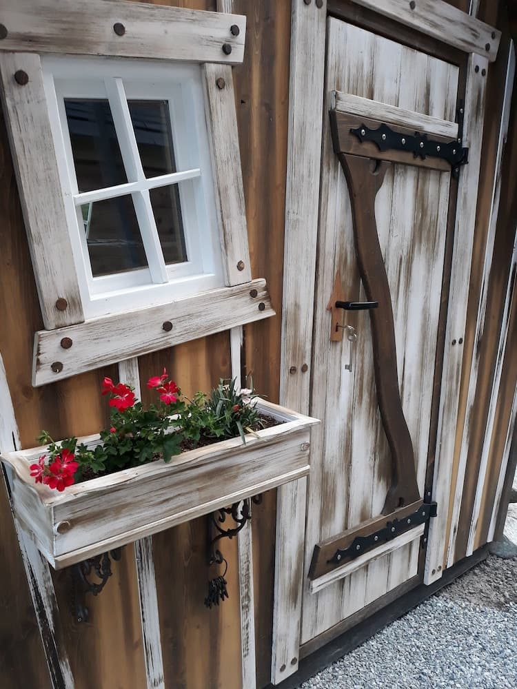 Exterior detail