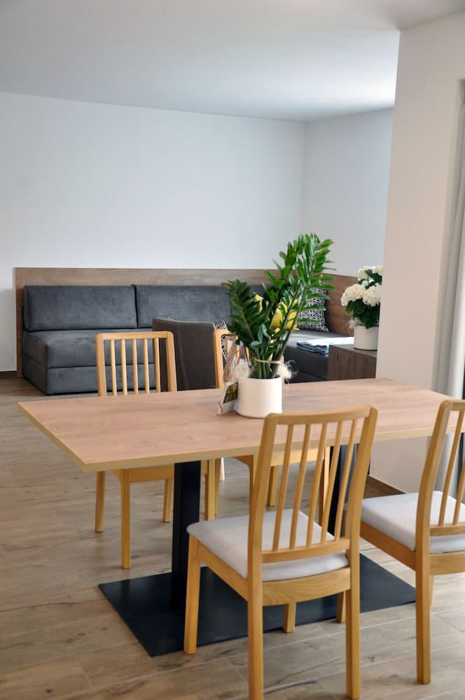 In-room dining