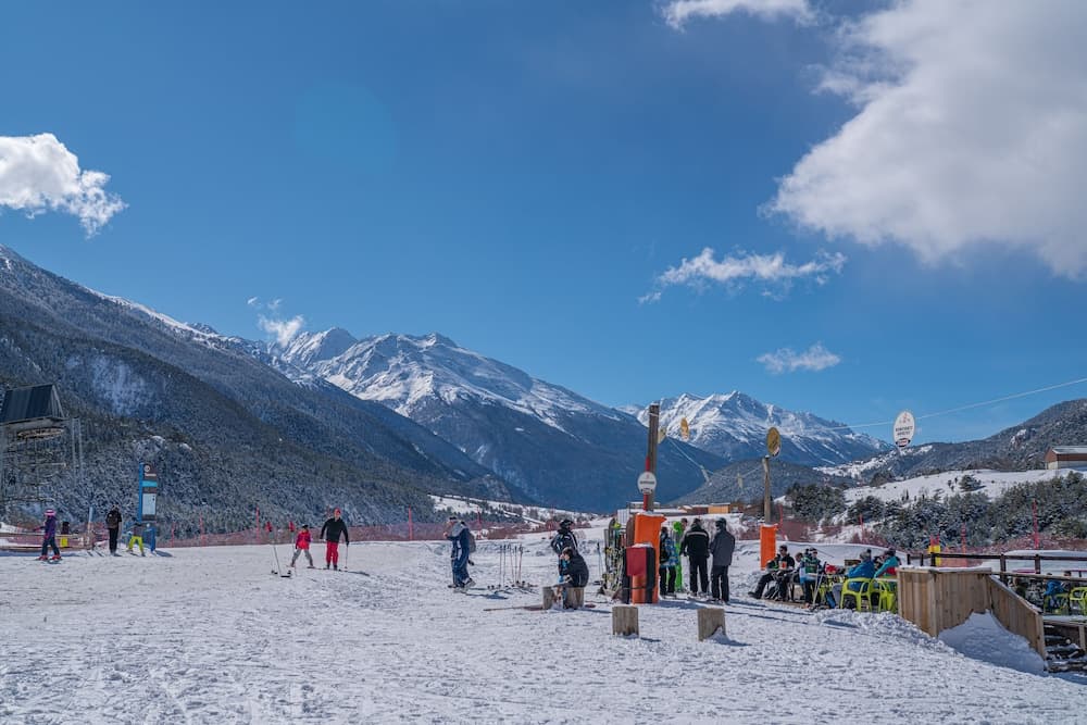 Skiing