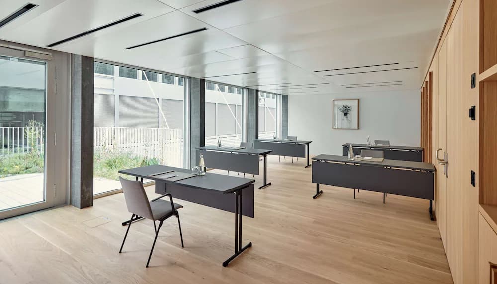 Meeting facility