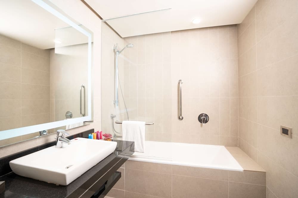 Bathroom shower