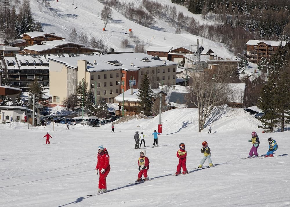 Snow and ski sports
