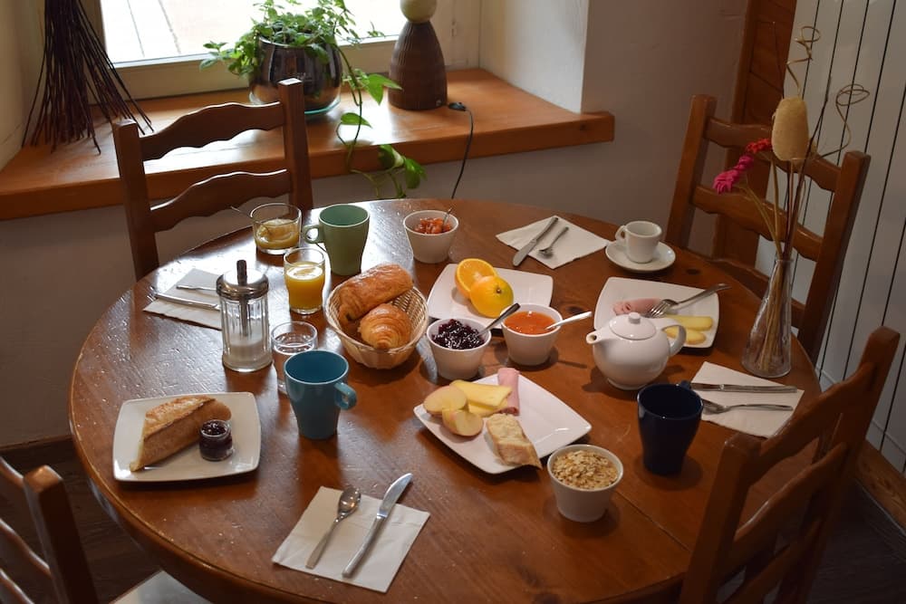 Breakfast meal