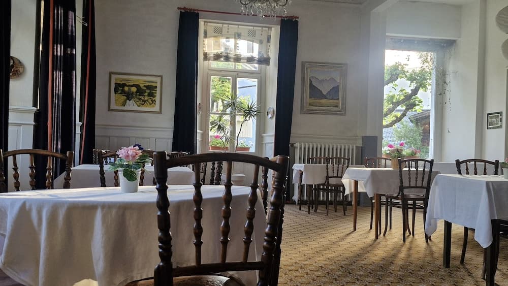 Breakfast area