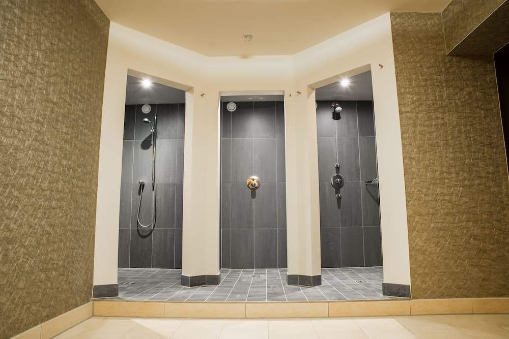 Vichy shower