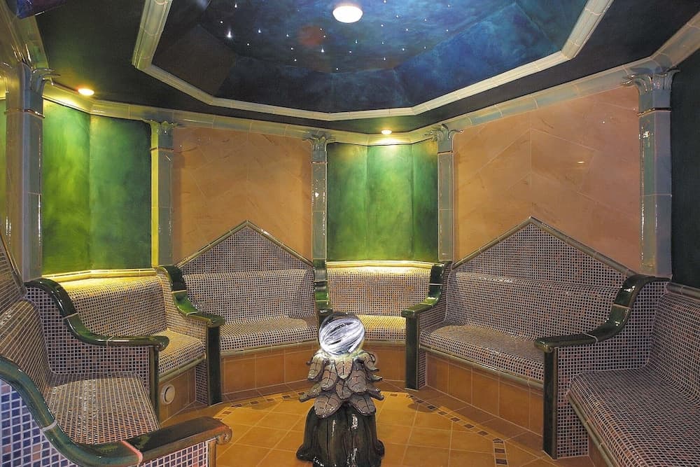 Steam room