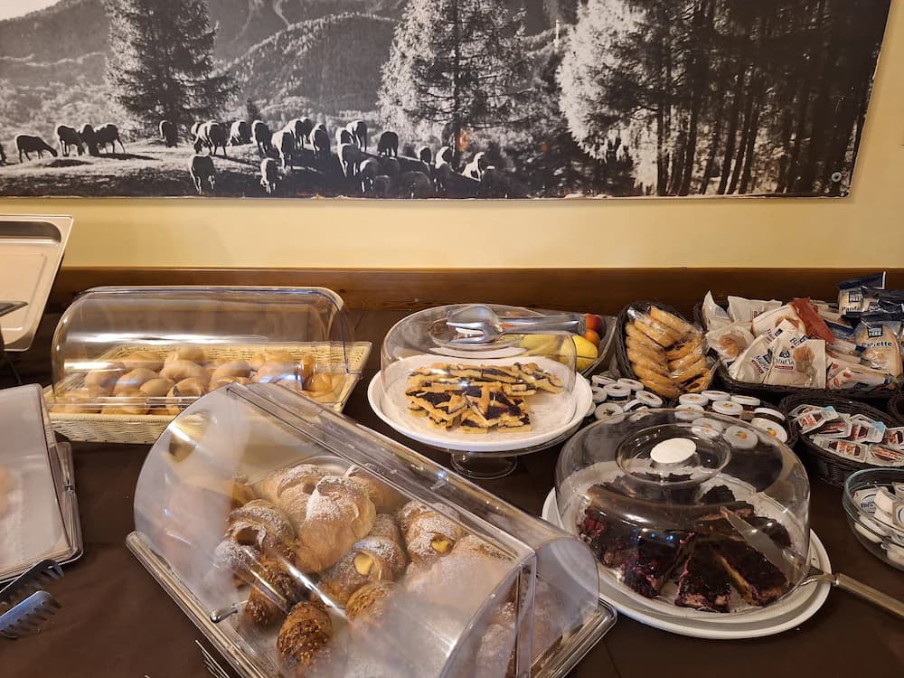 Breakfast buffet