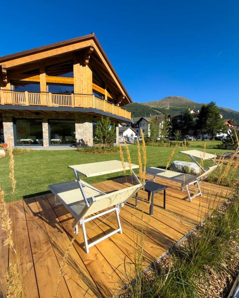 Sundeck