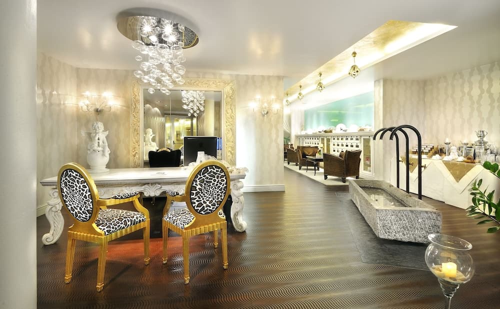 Spa reception