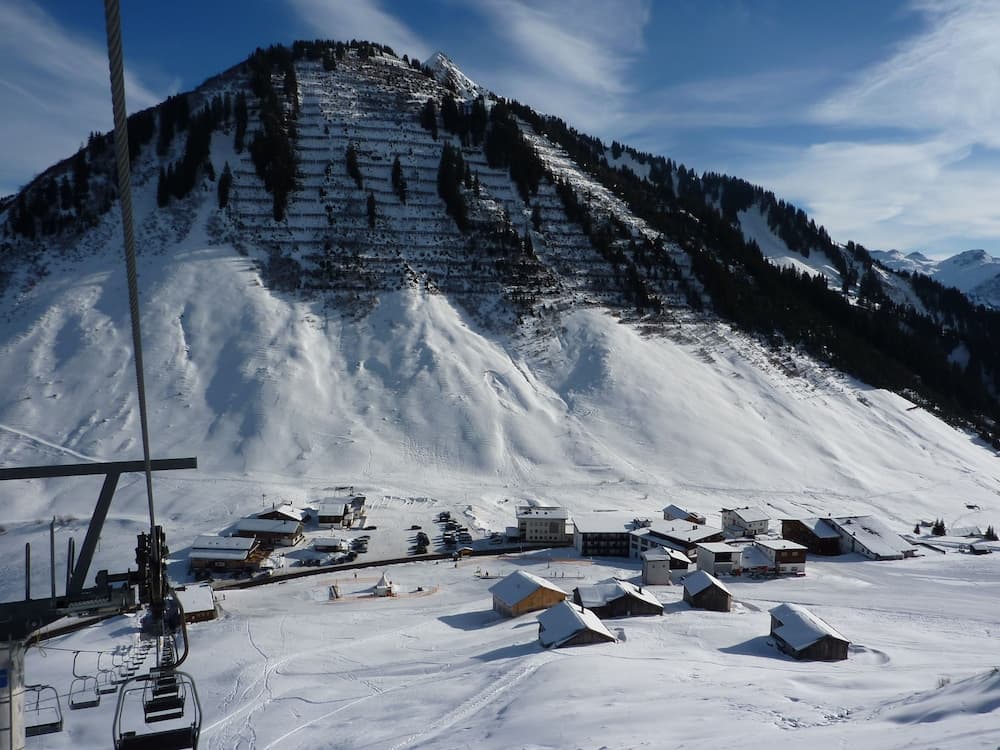 Snow and ski sports