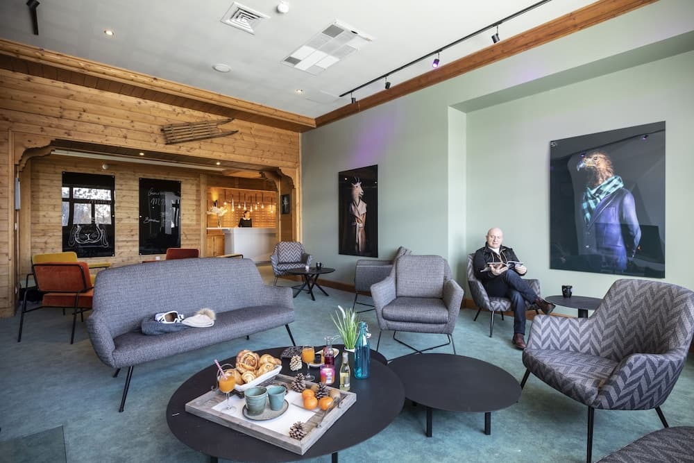 Lobby sitting area