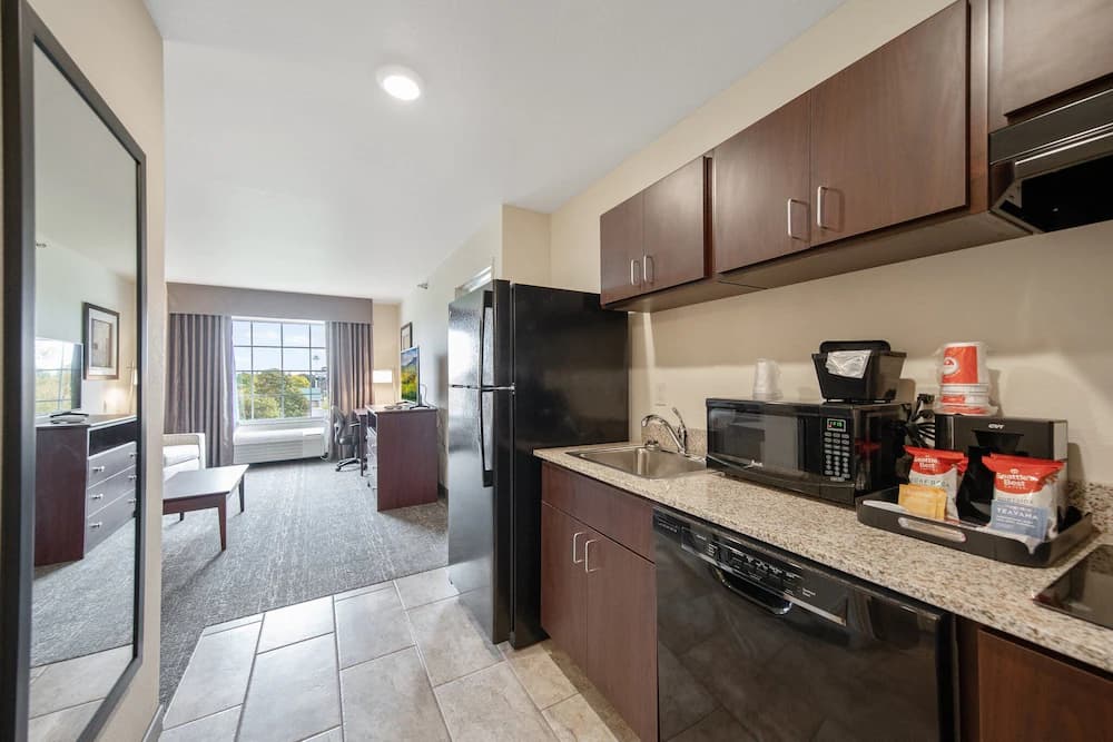 Private kitchenette