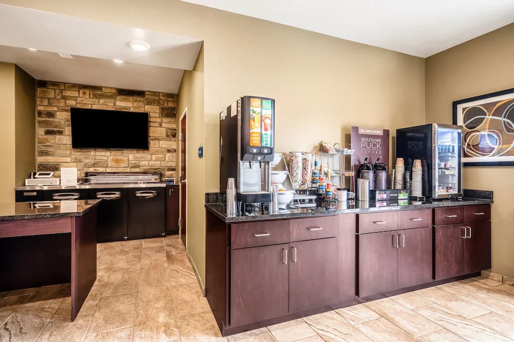 Breakfast area