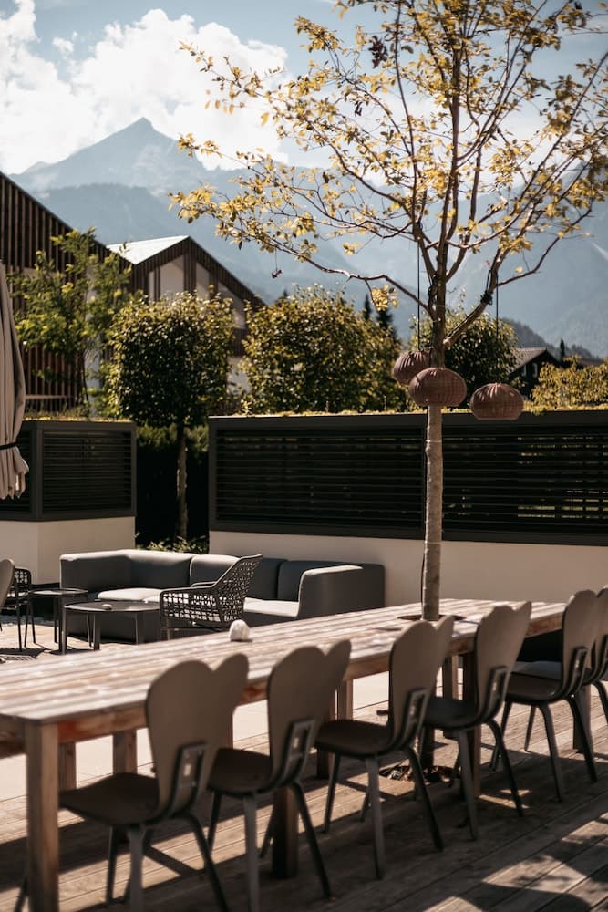 Sundeck