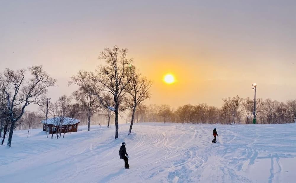 Snow and ski sports