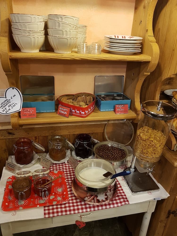 Breakfast buffet