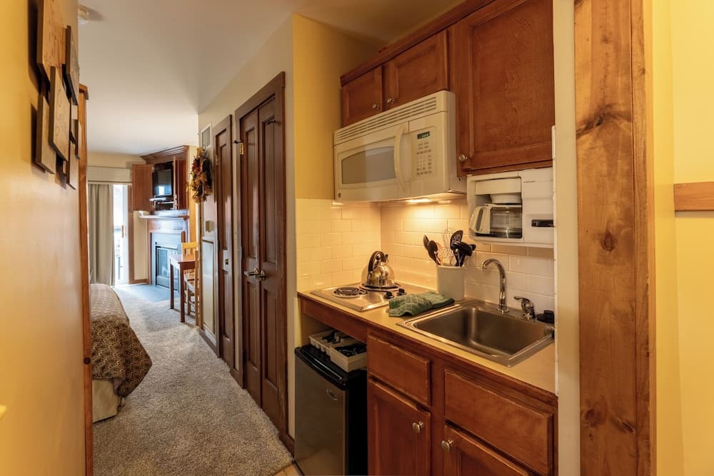 Private kitchenette