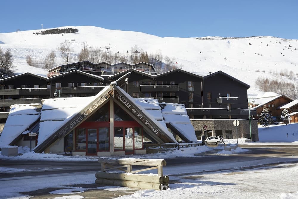 Skiing