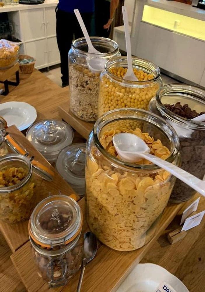 Breakfast buffet