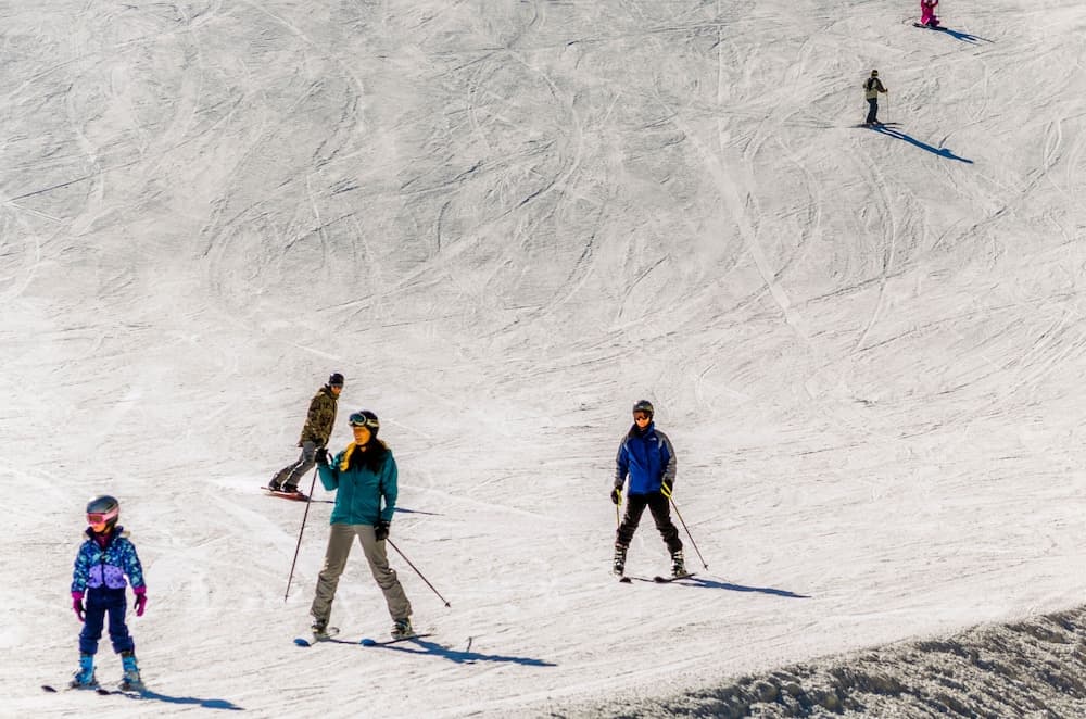 Snow and ski sports