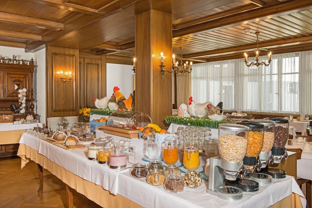 Breakfast buffet