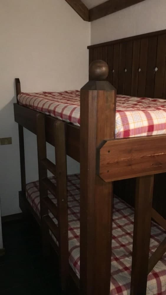 Children's theme room