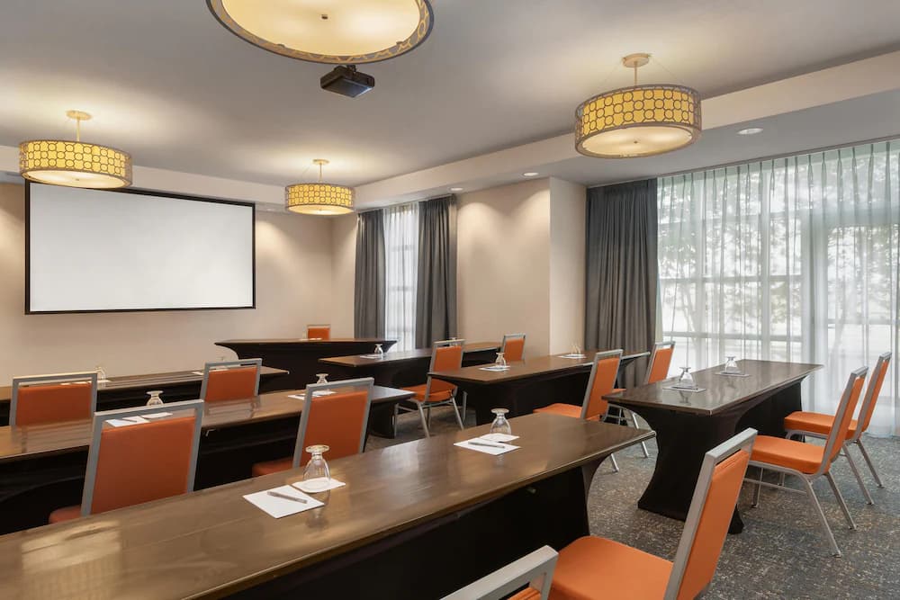 Meeting facility