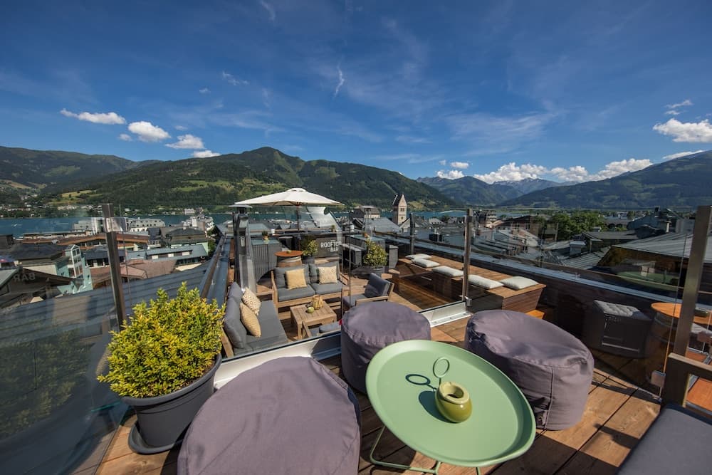 Sundeck