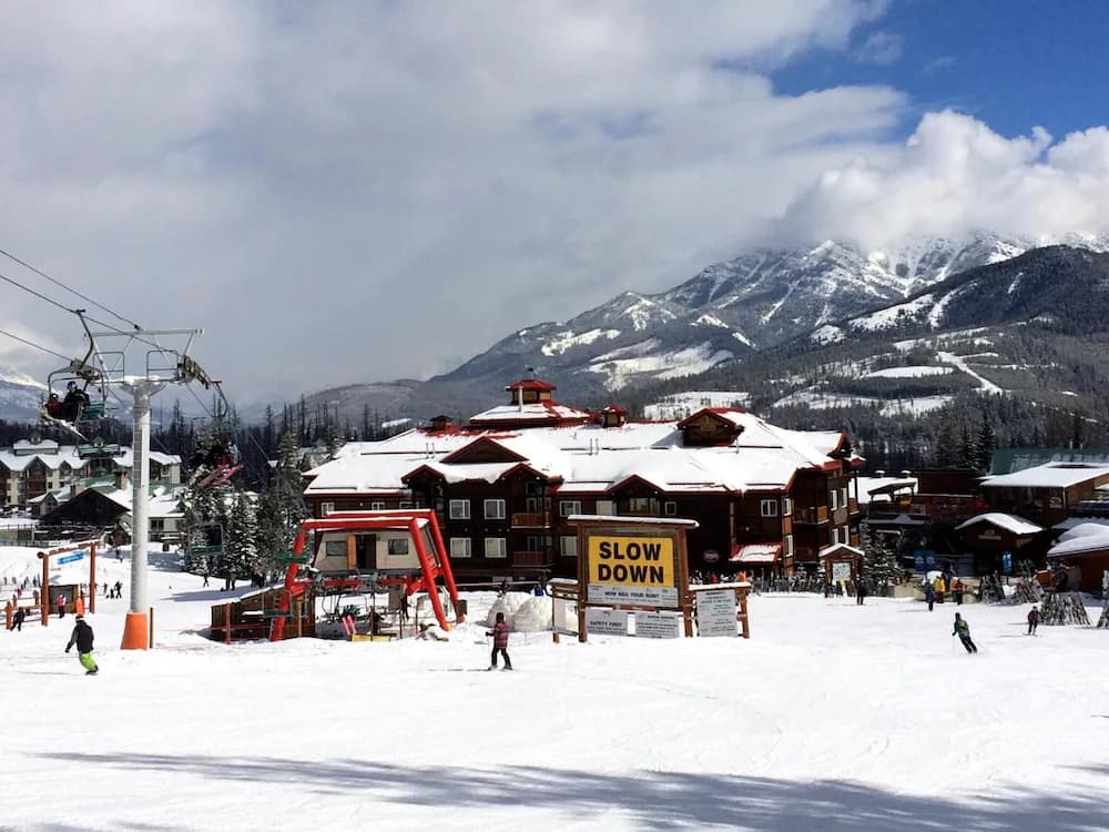 Snow and ski sports
